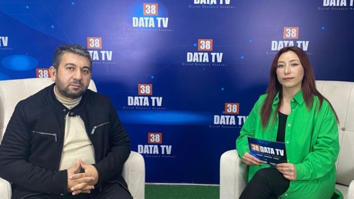 O ŞİİRİNİ İLK 38 DATA TV’DE OKUDU
